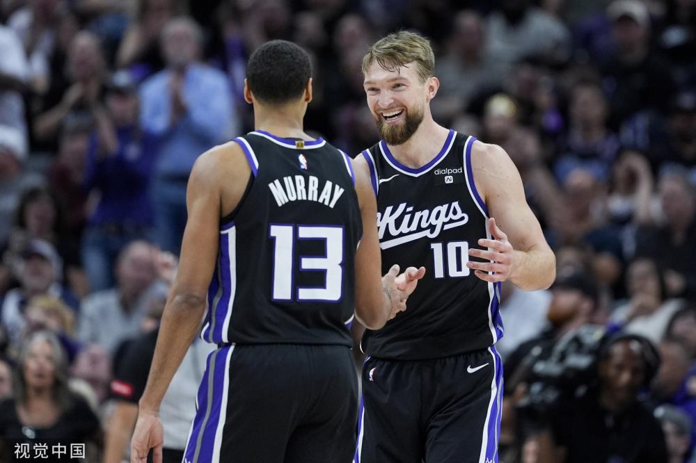 右总冠军的 右总冠军的