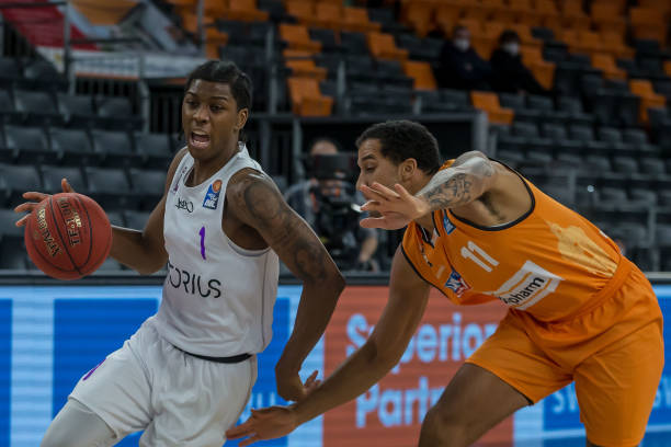 虽然申裕斌 虽然申裕斌