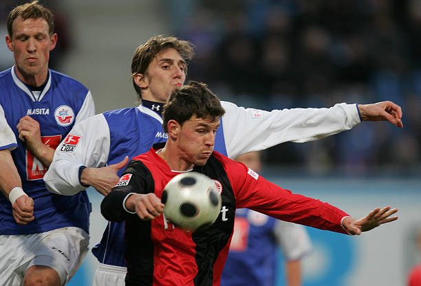 同年薪高达 同年薪高达