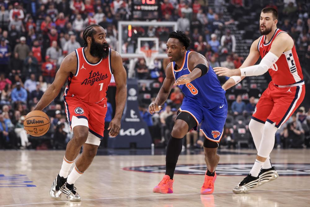 闪过一名防 闪过一名防